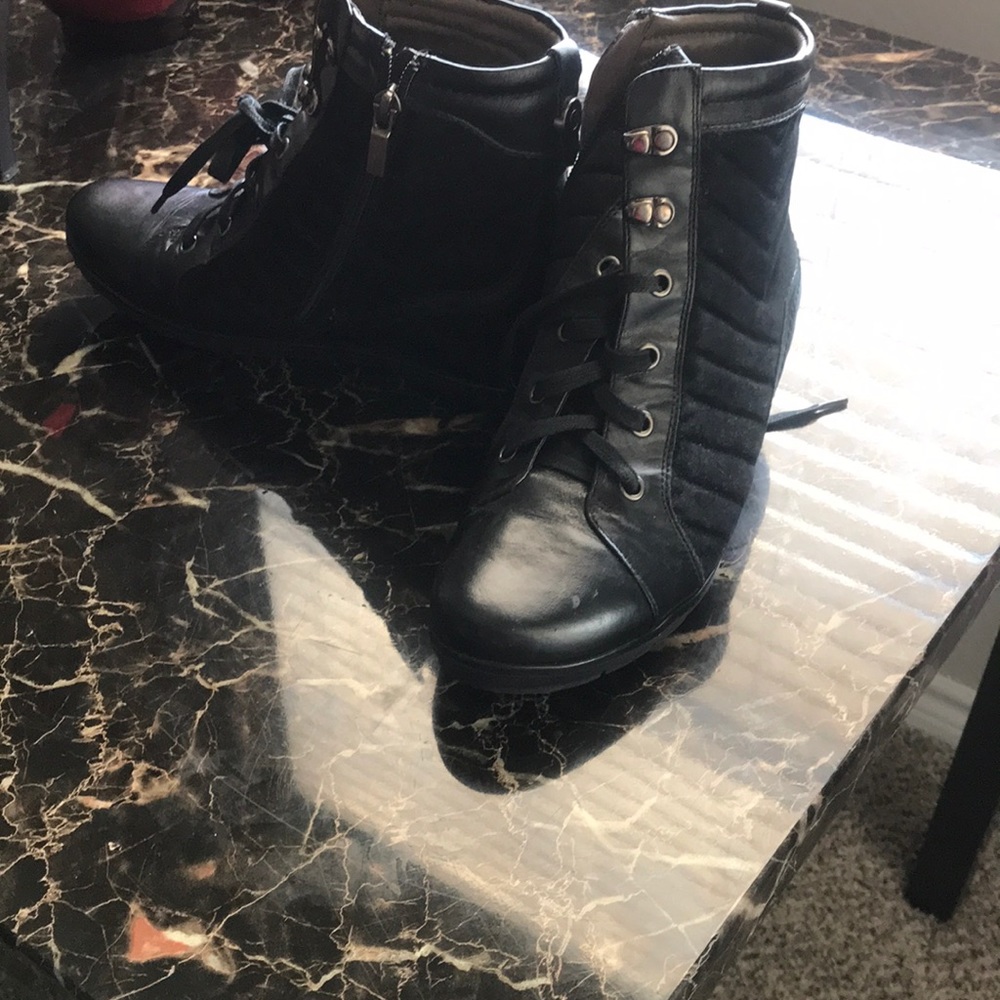Ankle boots